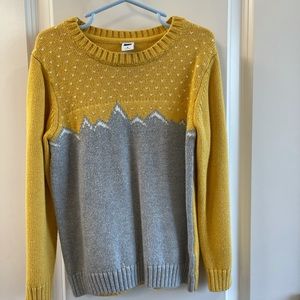 Boys sweater size 5